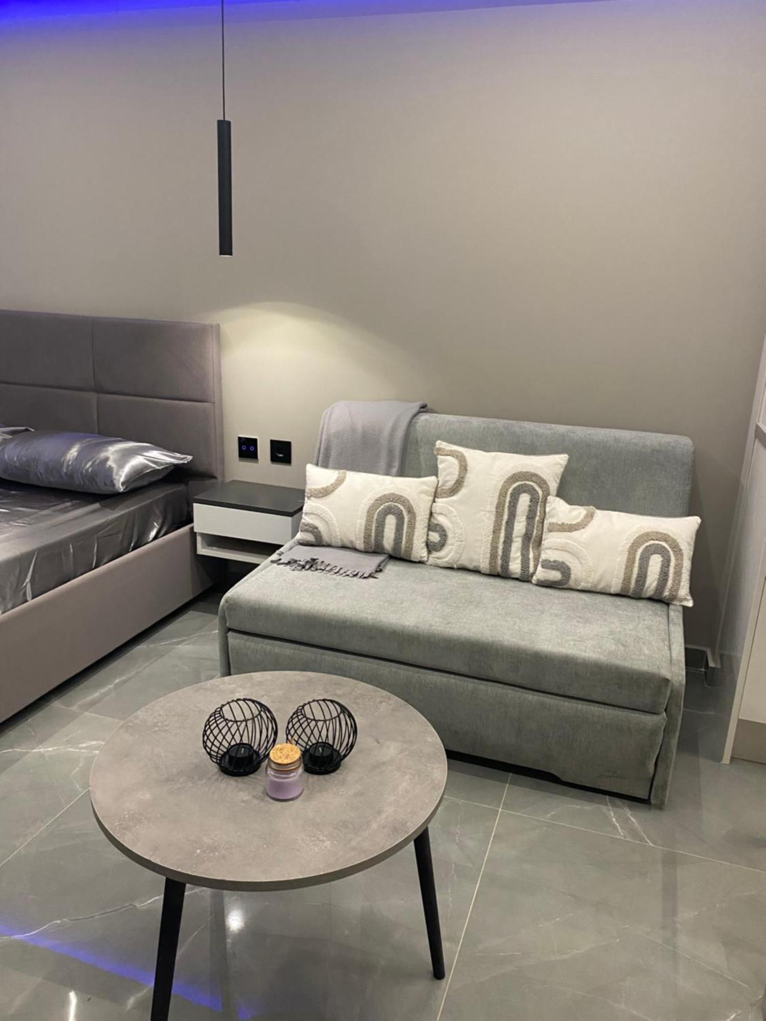 Crystal Grey Elite * Serres